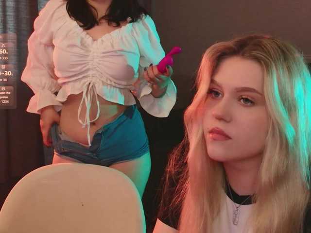 velouraa live cam on BongaCams