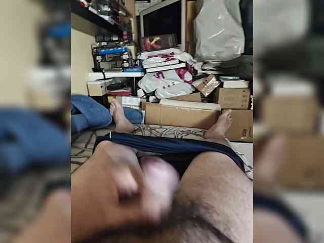 Javier83max Live Webcam on BongaCams