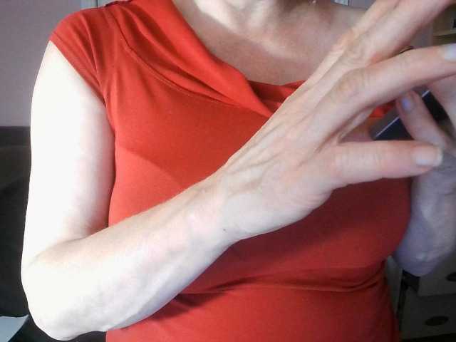 Chealsiek live cam on BongaCams
