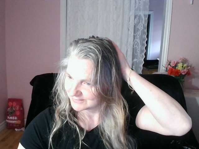 Chealsiek live cam on BongaCams
