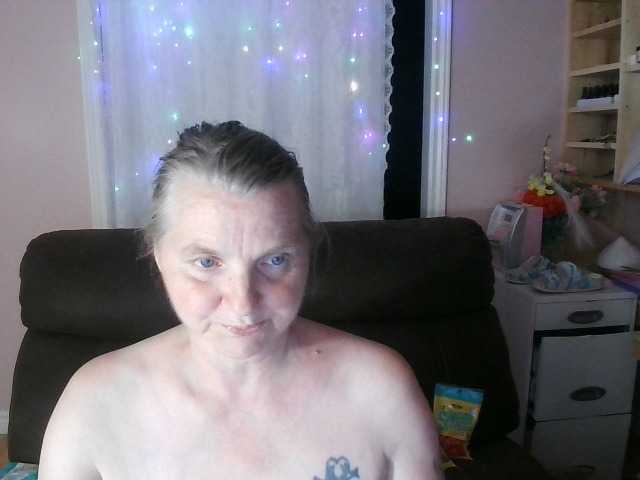 Chealsiek live cam on BongaCams