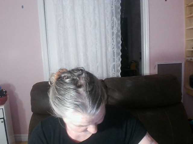 Chealsiek live cam on BongaCams