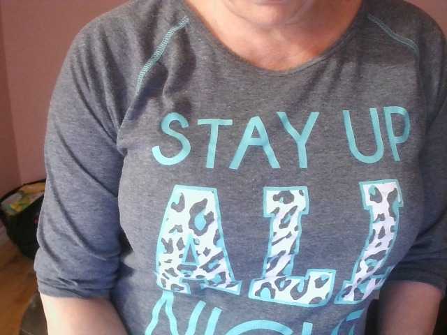 Chealsiek live cam on BongaCams
