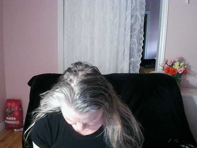 Chealsiek live cam on BongaCams
