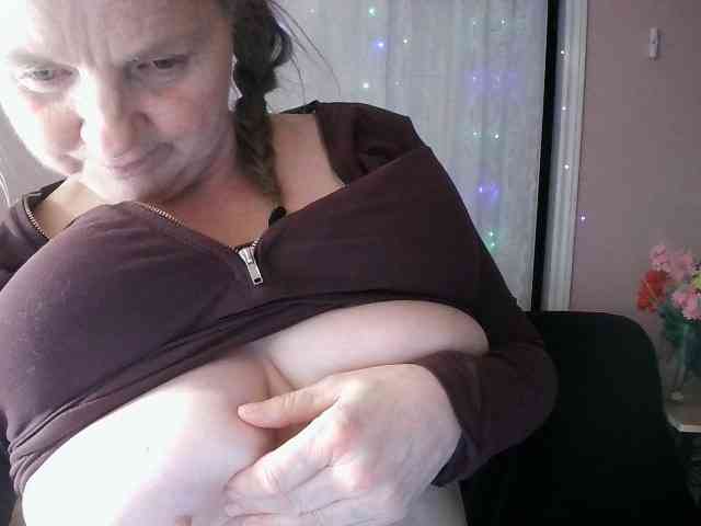 Chealsiek Live Webcam on BongaCams