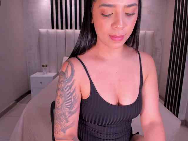LucyCarterX webcam