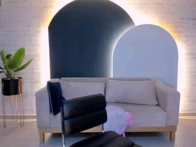 LucyCarterX webcam