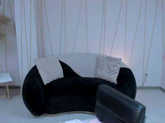 LucyCarterX webcam