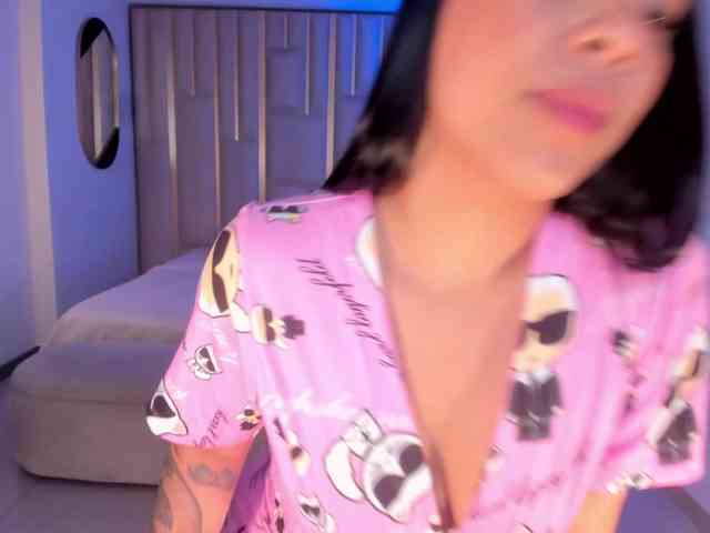 LucyCarterX webcam