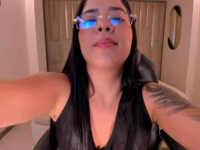 LucyCarterX webcam