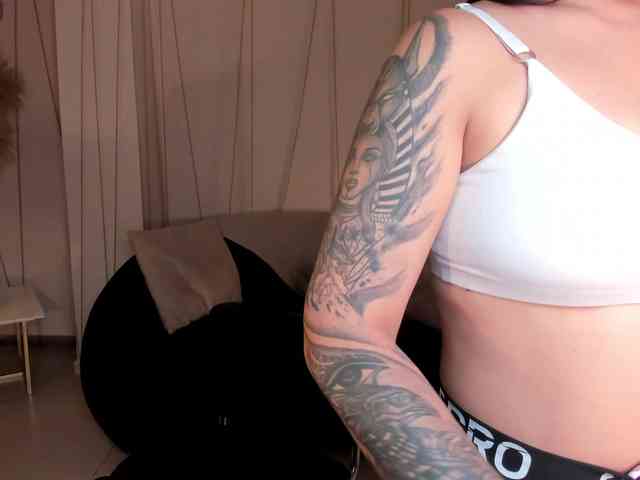 LucyCarterX webcam