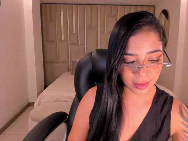 LucyCarterX webcam