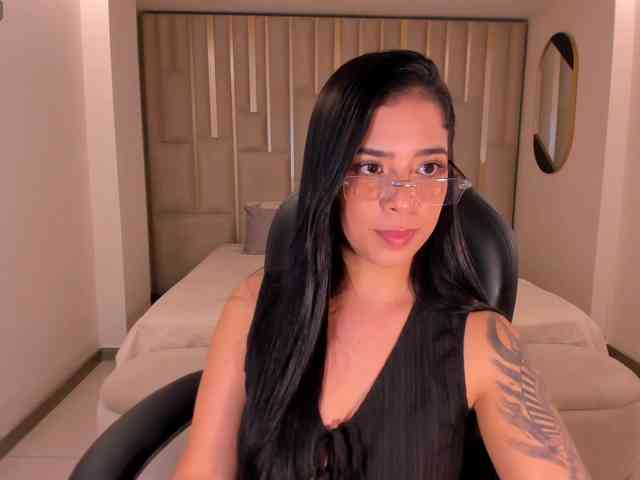 LucyCarterX webcam