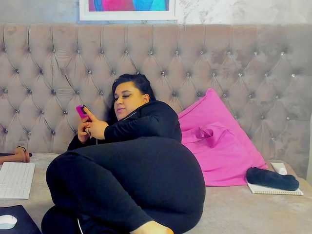 NaomiJasminX