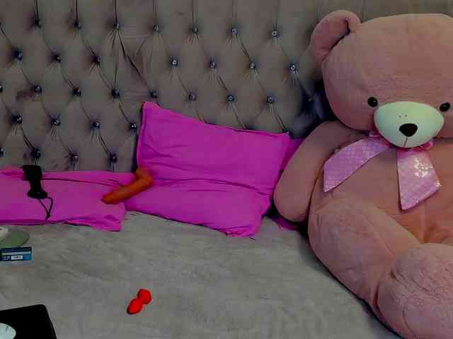 NaomiJasminX