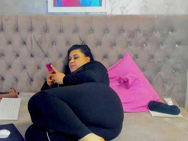 NaomiJasminX