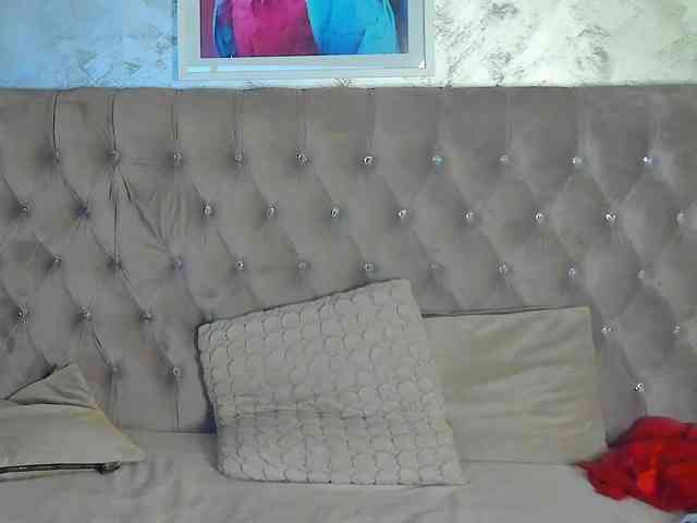 NaomiJasminX webcam