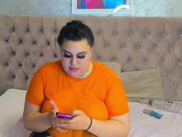 NaomiJasminX webcam