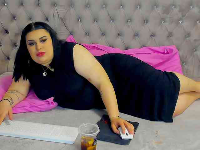 NaomiJasminX