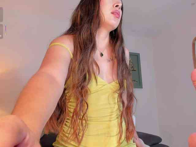 LillySanders webcam