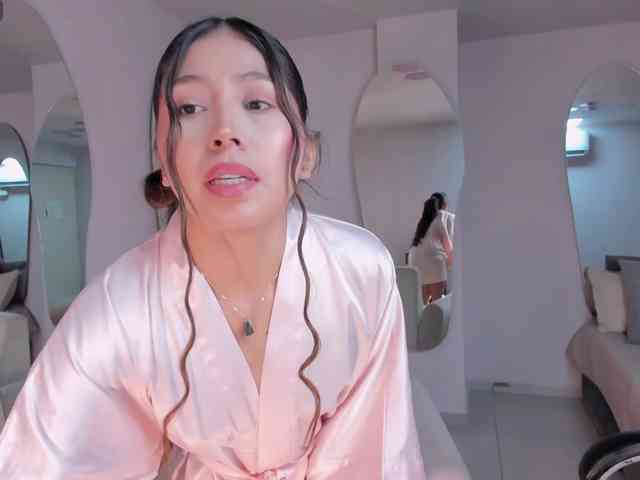 LillySanders webcam