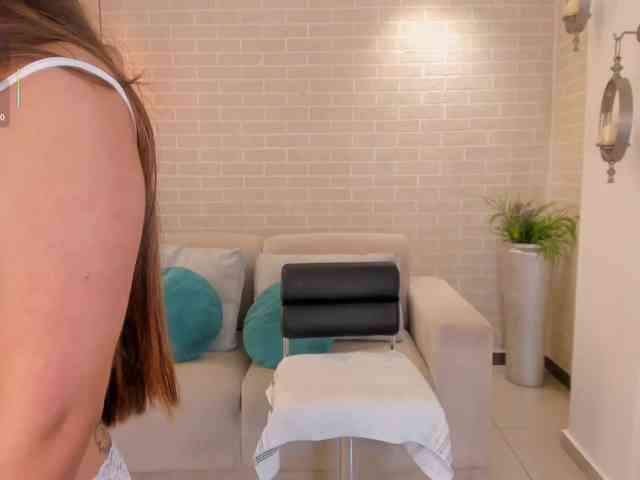 LillySanders webcam