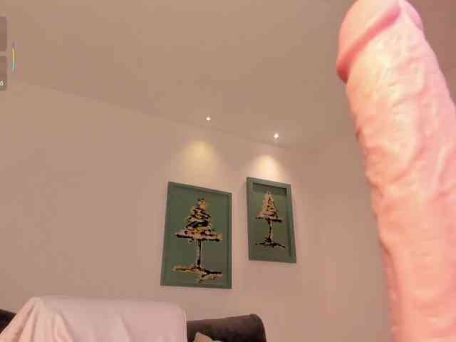 LillySanders webcam