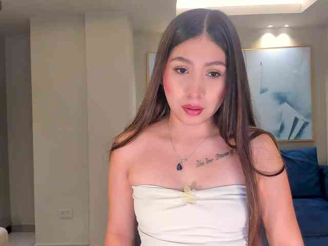 LillySanders webcam