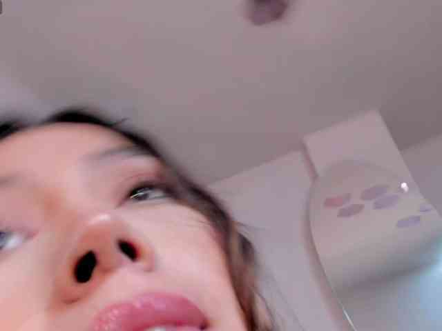 LillySanders webcam