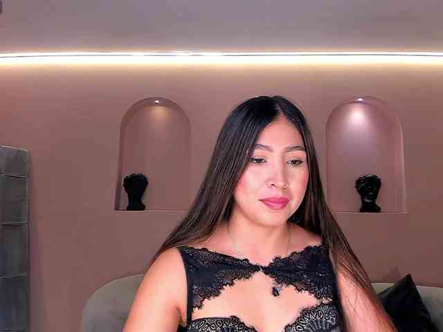 LillySanders webcam