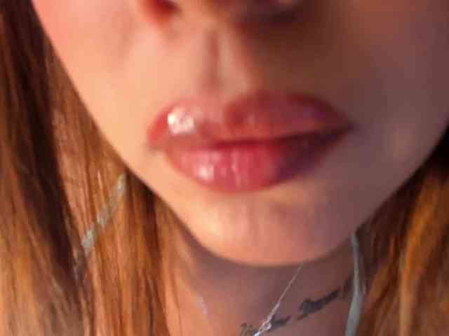 LillySanders webcam