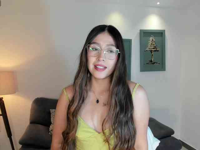 LillySanders webcam