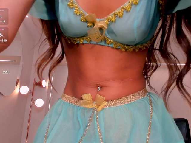 AmberWalker live cam on BongaCams