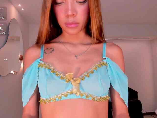 AmberWalker webcam