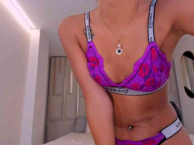 AmberWalker webcam