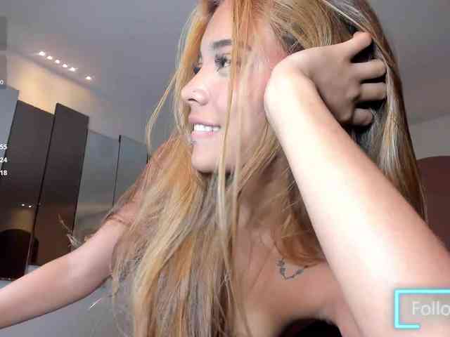 AmberWalker webcam