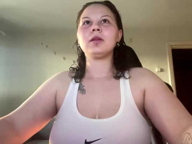 BurmaBarufaldi live cam on BongaCams