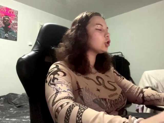 BurmaBarufaldi live cam on BongaCams