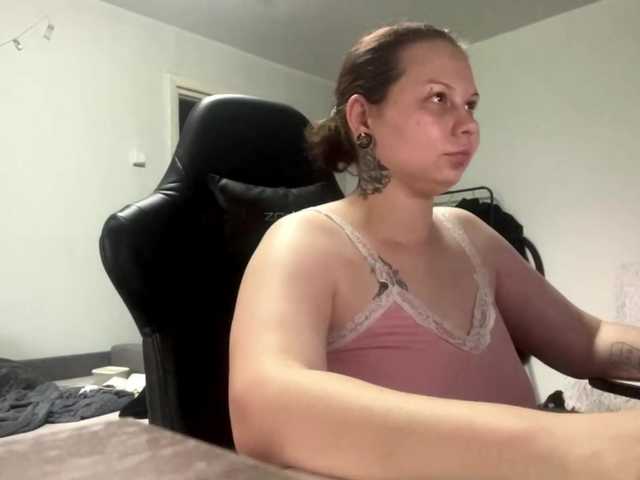 BurmaBarufaldi live cam on BongaCams