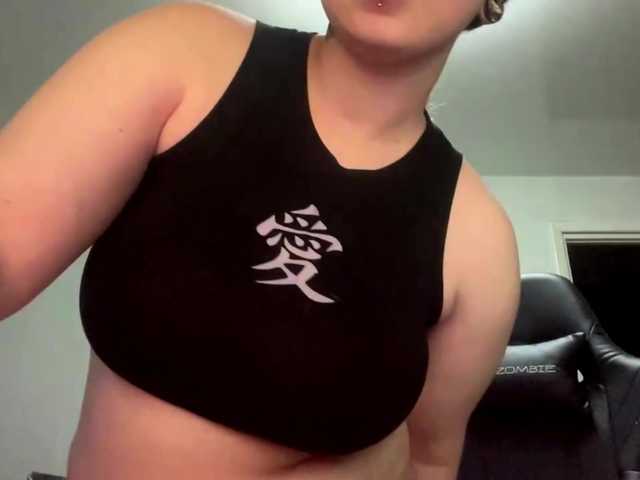 BurmaBarufaldi live cam on BongaCams