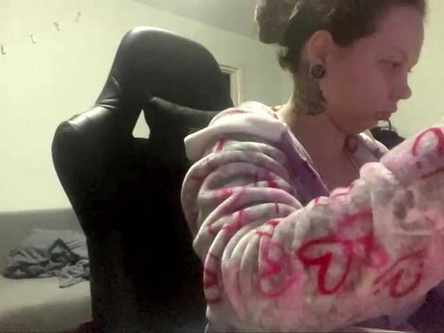 BurmaBarufaldi live cam on BongaCams