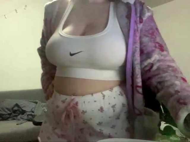 BurmaBarufaldi live cam on BongaCams