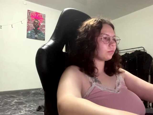 BurmaBarufaldi live cam on BongaCams