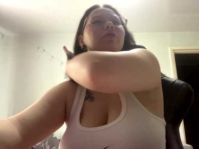 BurmaBarufaldi live cam on BongaCams