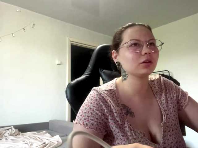 BurmaBarufaldi live cam on BongaCams