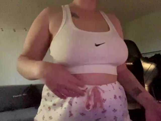 BurmaBarufaldi live cam on BongaCams