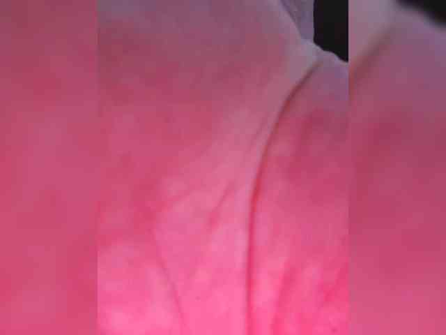 Este modelo está ao vivo agora. Crossyboy4756