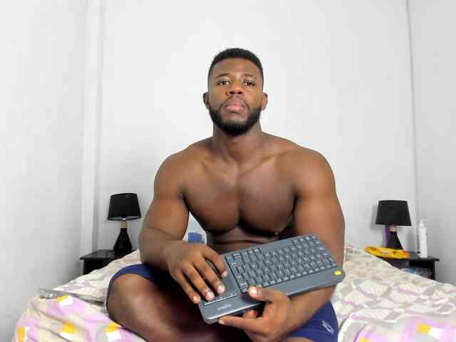 Max-flex Live Webcam on BongaCams