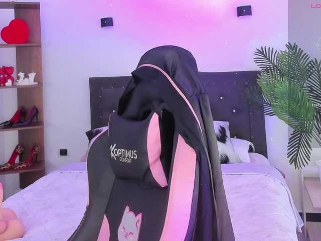 ValeenQueen live cam on BongaCams