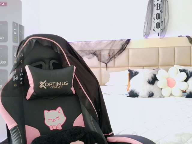 ValeenQueen live cam on BongaCams